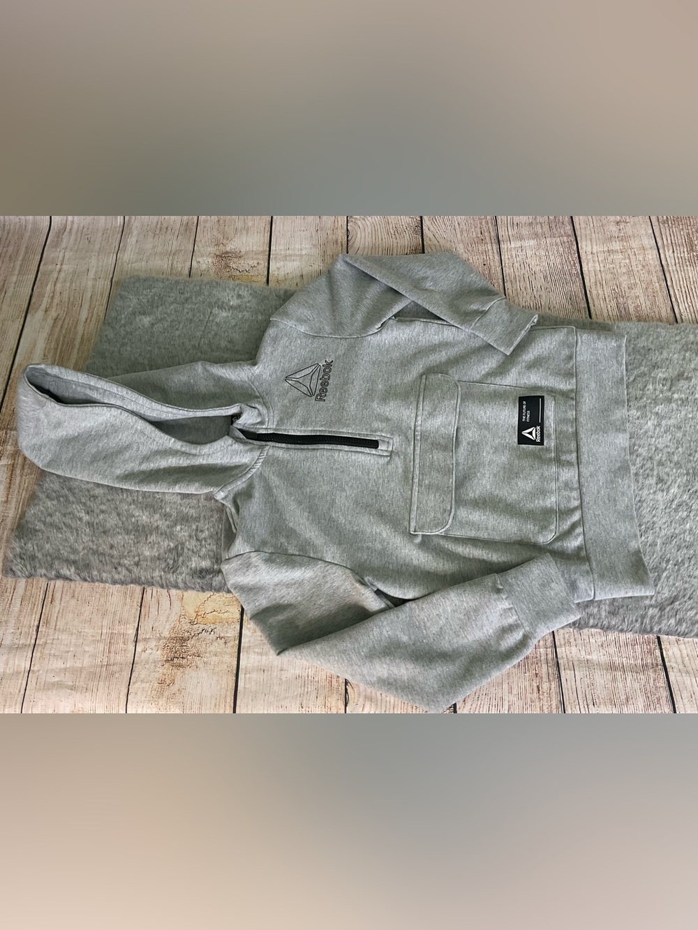 Reebok Kids Gray Hooded Pullover Sweater Size 6/7